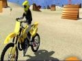 Gioco Stunt in Spiaggia con Moto in linea
